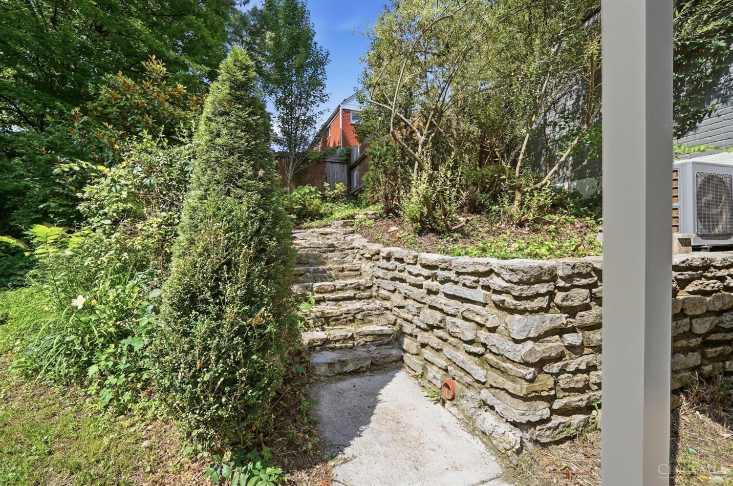 5792 Gaines Road Cincinnati, OH 45247 - Photo 63 of 73