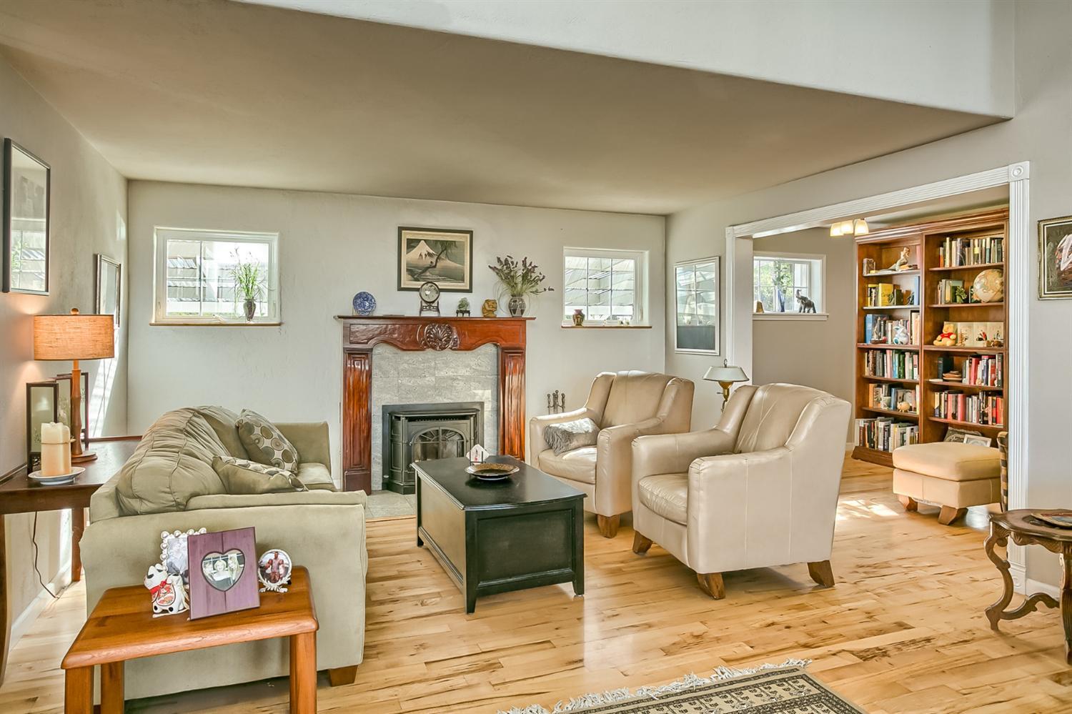 2493 Pioneer Road Talent, OR 97540 - Photo 4 of 35 Additional Photo