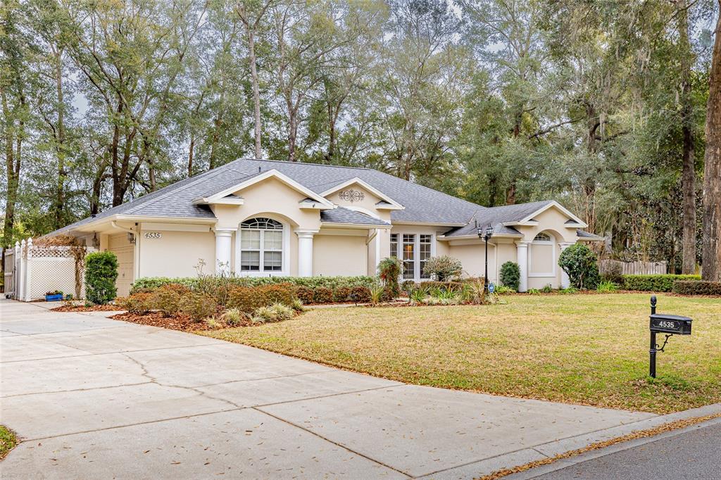 4535 Southeast 48th Place Road Ocala, FL 34480 - Photo 2 of 84