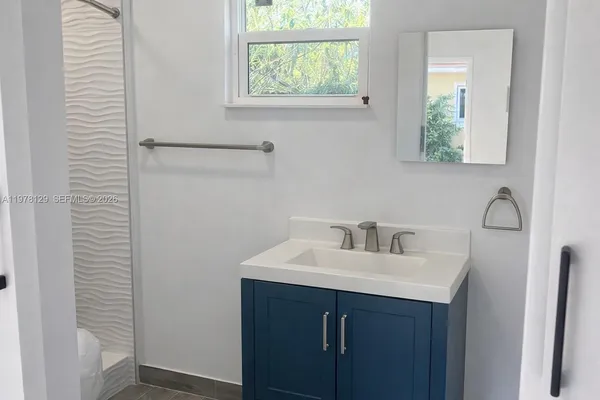 $1,900 | 25235 Southwest 187th Avenue, Unit 1, Homestead, FL 33031