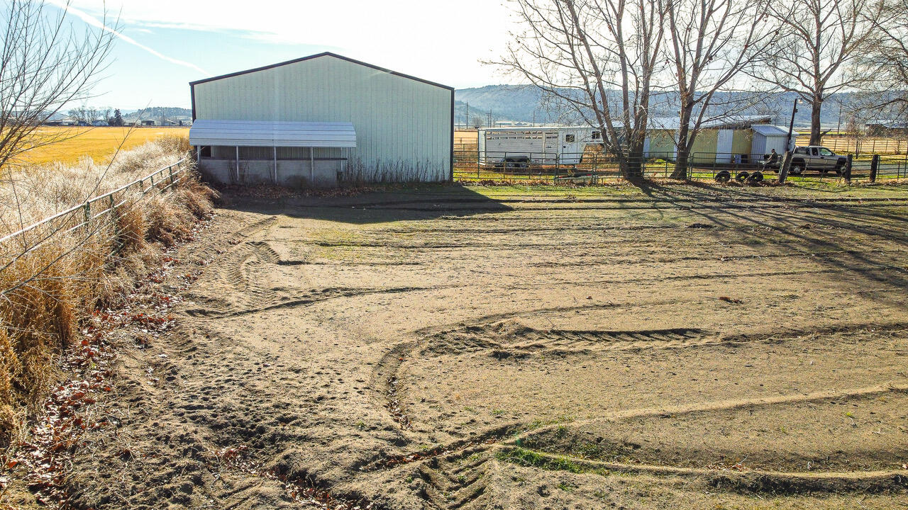 7992 Elliott Road Klamath Falls, OR 97603 - Photo 64 of 67 Elliot-2