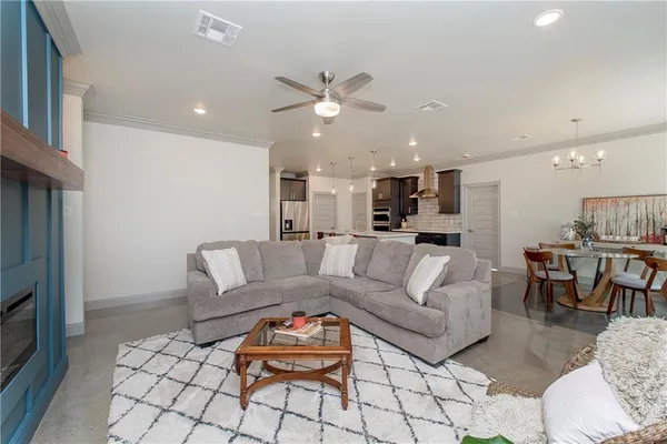 $315,000 | 21266 Weinberger Road, Ponchatoula, LA 70454