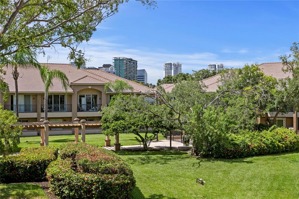 1040 Normandy Trace Road Tampa, FL 33602 - Photo 24 of 37