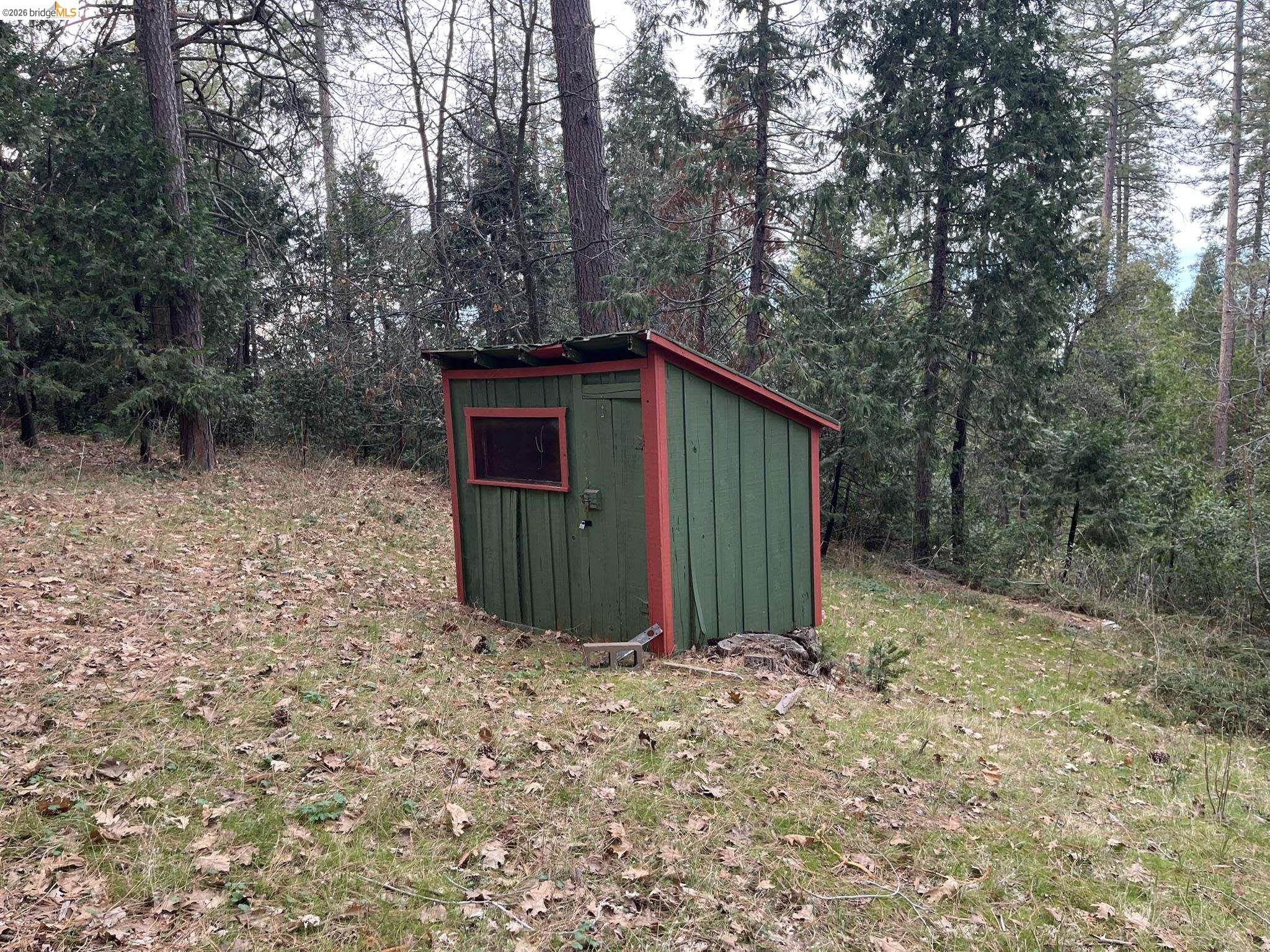 23090 North Bald Mountain Road Sonora, CA 95370 - Photo 56 of 59 View of shed