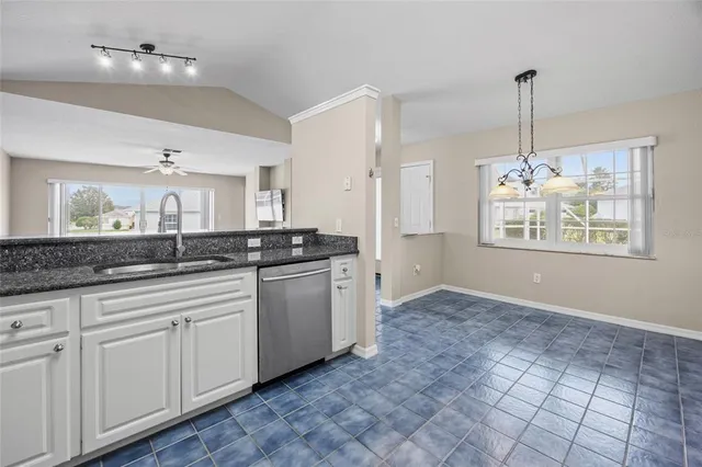$299,900 | 17645 Southeast 117th Circle, Summerfield, FL 34491