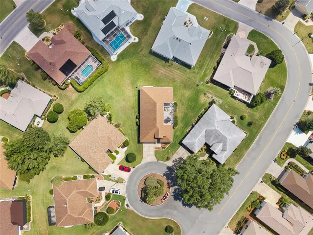 $299,900 | 17645 Southeast 117th Circle, Summerfield, FL 34491