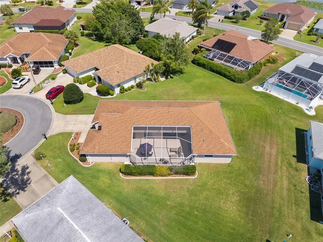 $299,900 | 17645 Southeast 117th Circle, Summerfield, FL 34491