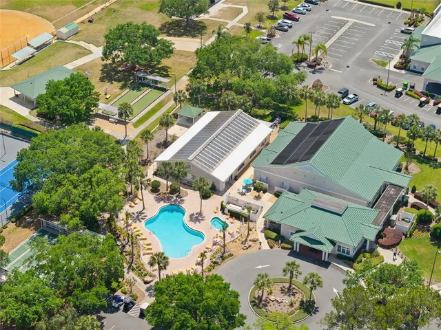 $299,900 | 17645 Southeast 117th Circle, Summerfield, FL 34491