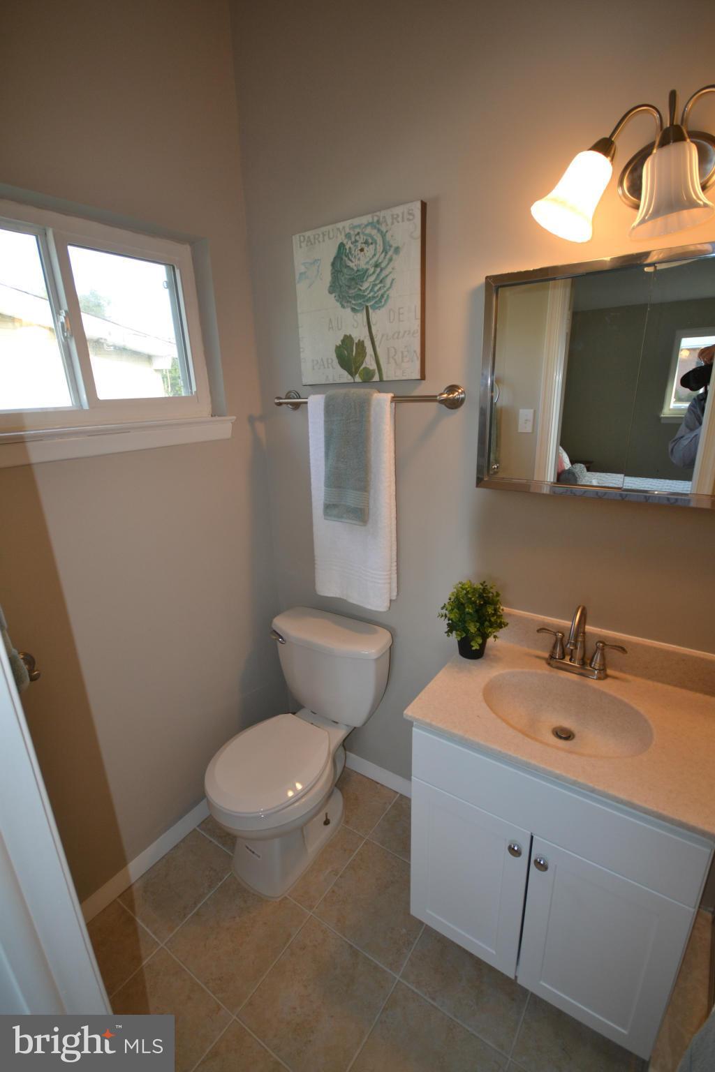 7424 Kathydale Road Baltimore, MD 21208 - Photo 9 of 14 Bath