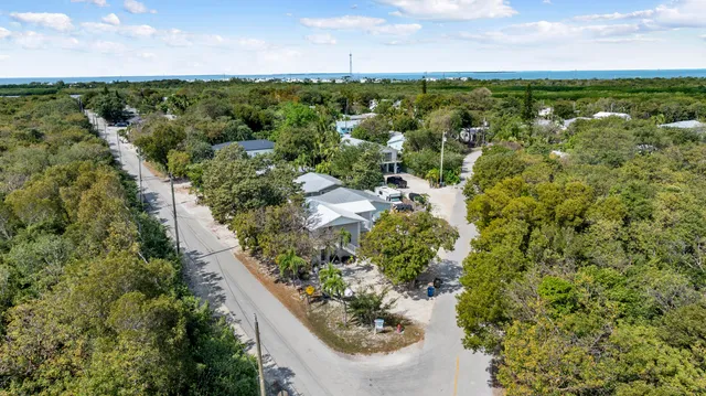 $829,000 | 102 Harry Harris Drive, Tavernier, FL 33070