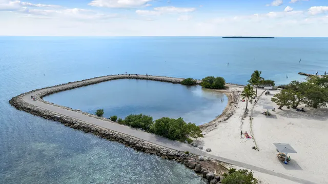 $829,000 | 102 Harry Harris Drive, Tavernier, FL 33070