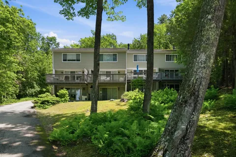 $725,000 | 19 Wawbeek Road, Unit 3, Tuftonboro, NH 03853