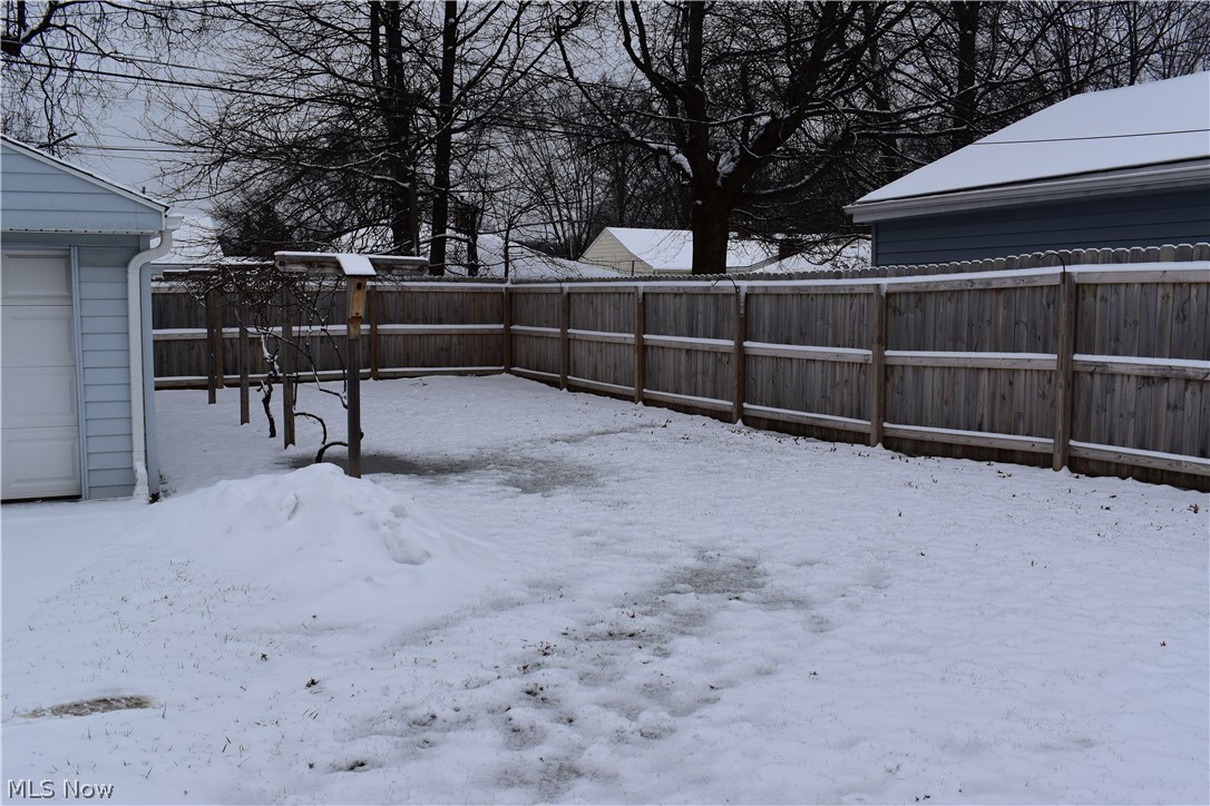 1803 Rush Road Wickliffe, OH 44092 - Photo 6 of 21 Gallery Image 6