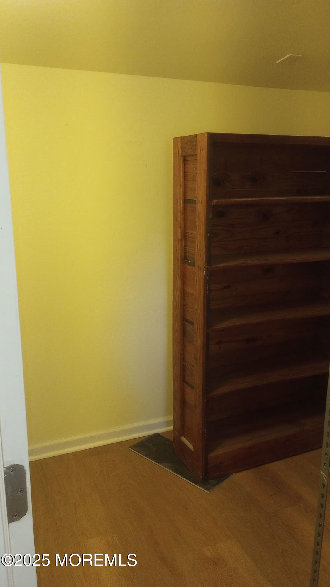 179 Havens Bridge Road Freehold, NJ 07728 - Photo 8 of 13 200539840