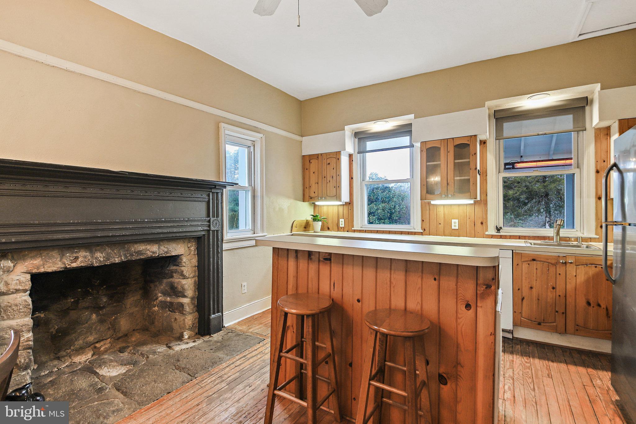 7 Rhododendron Lane Castleton, VA 22716 - Photo 11 of 68
