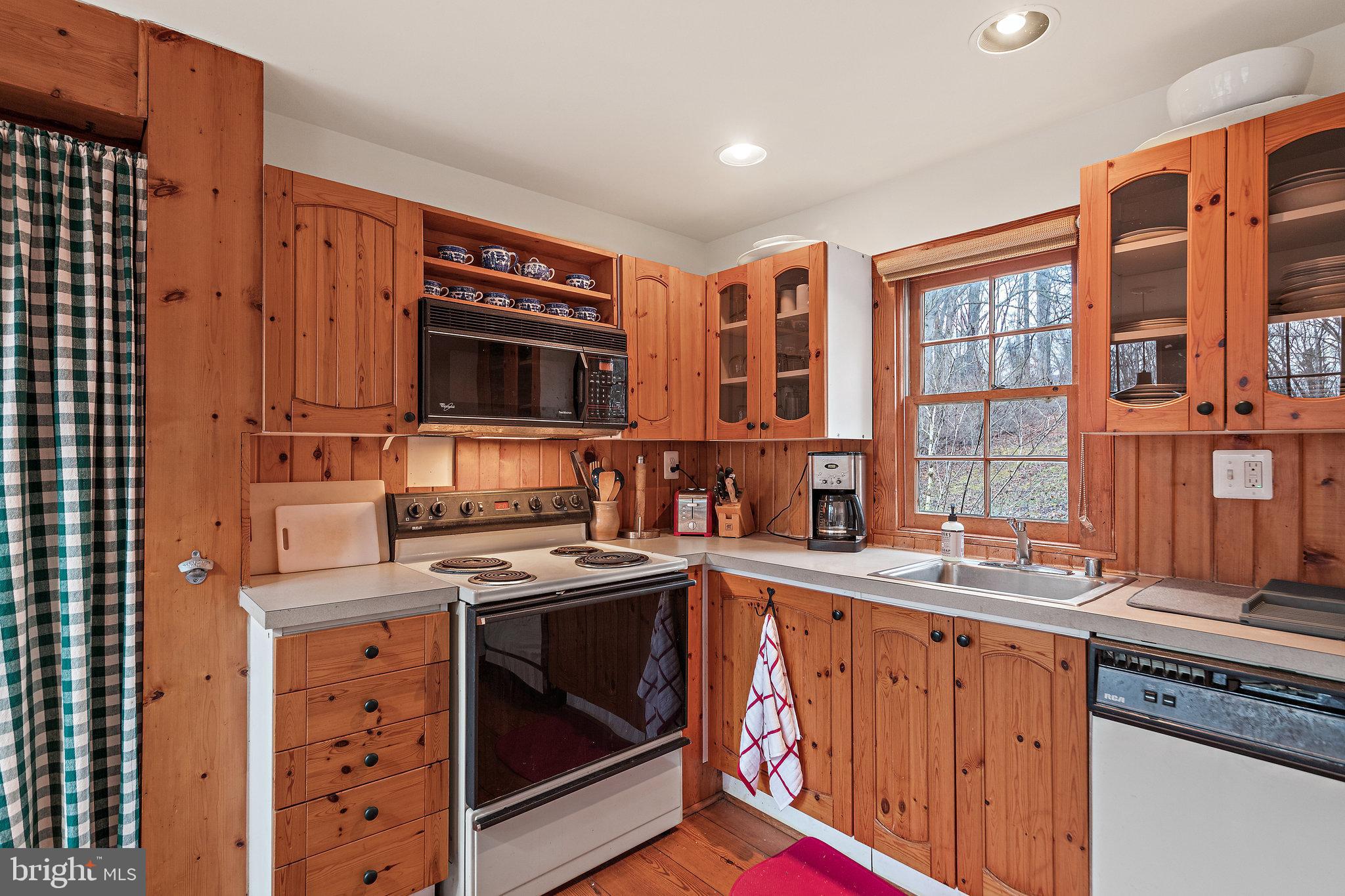 7 Rhododendron Lane Castleton, VA 22716 - Photo 43 of 68