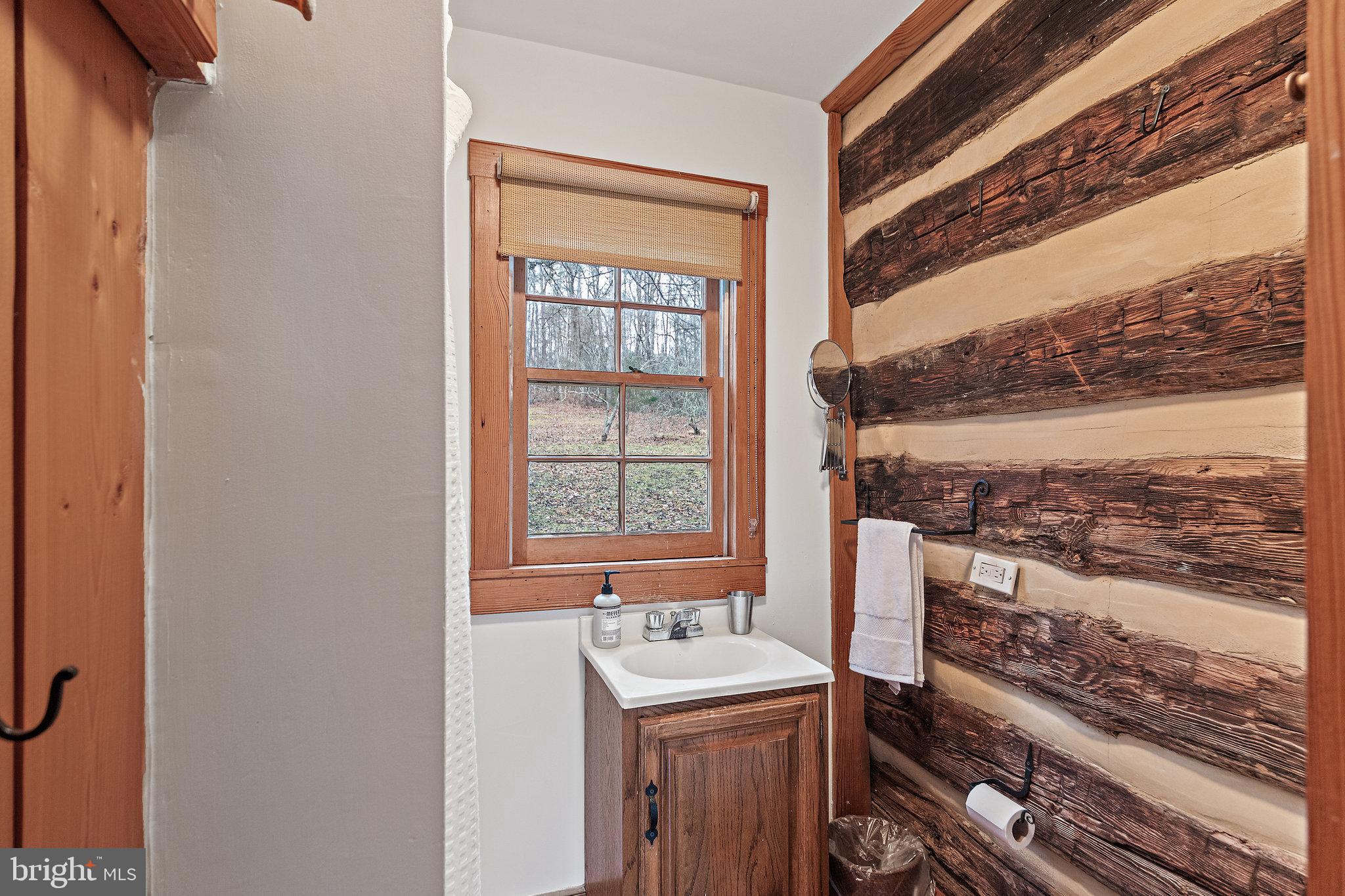 7 Rhododendron Lane Castleton, VA 22716 - Photo 46 of 68