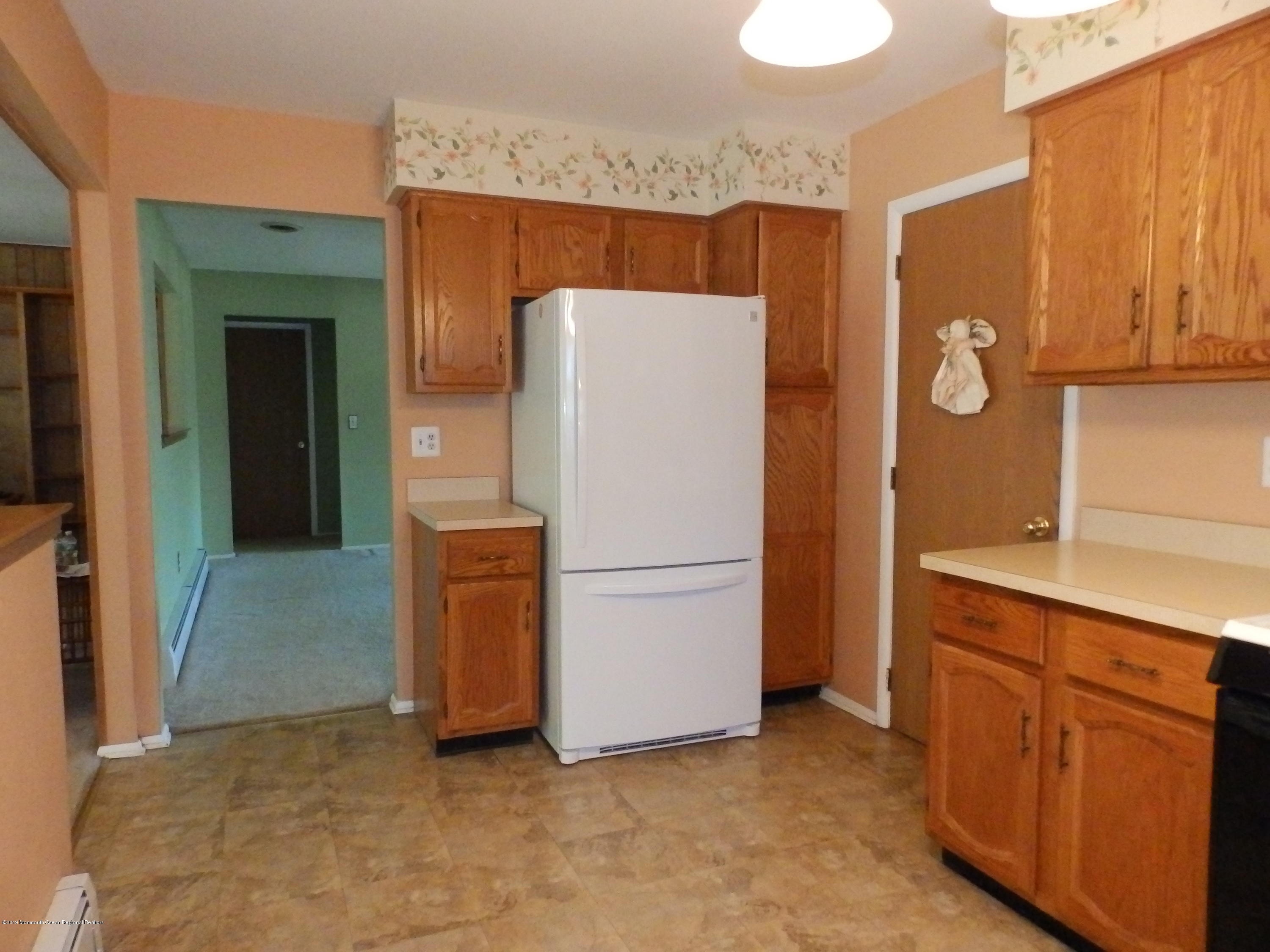 29 Oakfield Road Toms River, NJ 08757 - Photo 19 of 30 P1010103