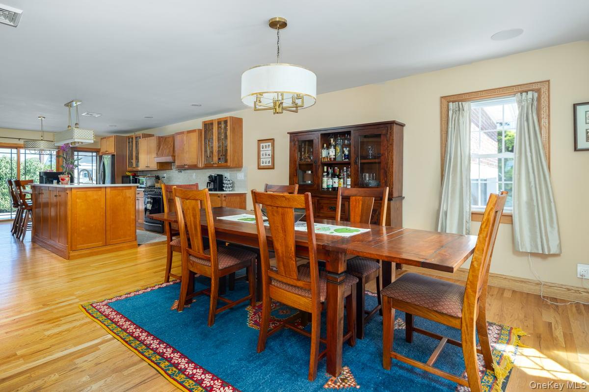 100 Byron Road Merrick, NY 11566 - Photo 12 of 50