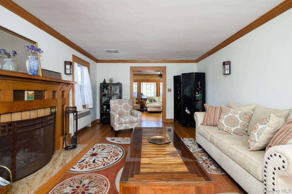 100 Byron Road Merrick, NY 11566 - Photo 4 of 50