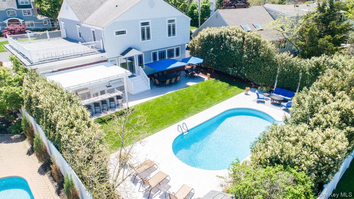 100 Byron Road Merrick, NY 11566 - Photo 41 of 50