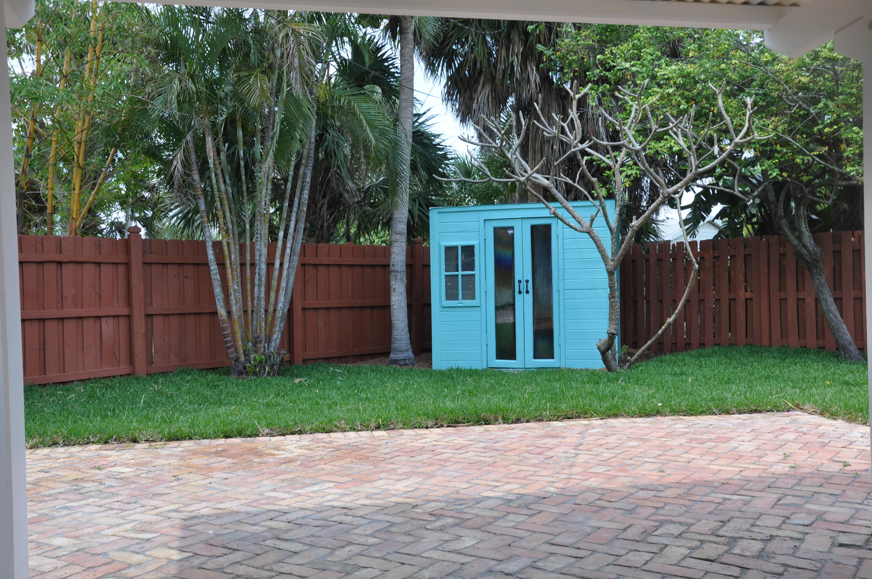 2001 Northeast 4th Way Boca Raton, FL 33431 - Photo 52 of 85 shed in bachyard