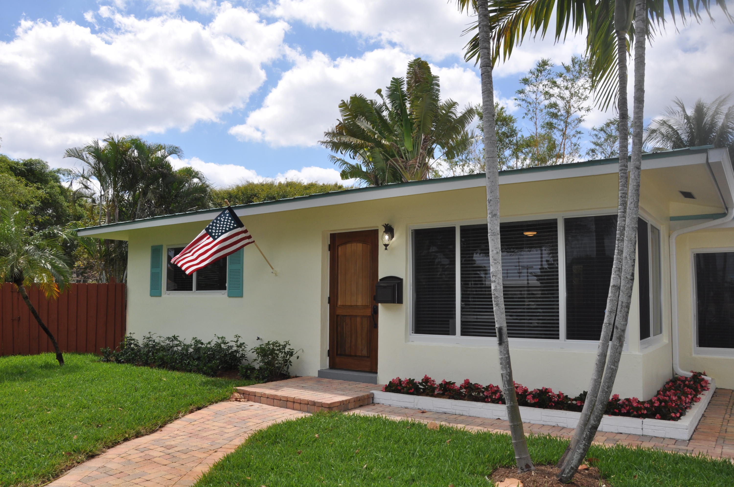 2001 Northeast 4th Way Boca Raton, FL 33431 - Photo 68 of 85 front partial
