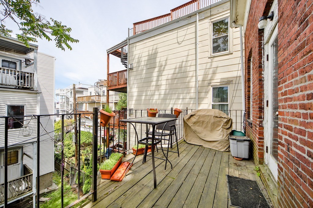 470 East 3rd Street, Unit 2 Boston, MA 02127 - Photo 10 of 11