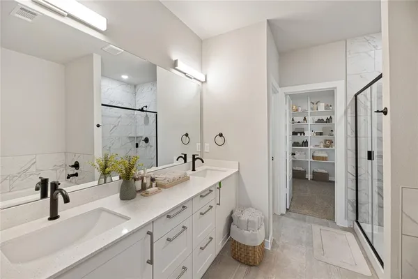 $2,325 | 4264 Clovis Street, Midlothian, TX 76065