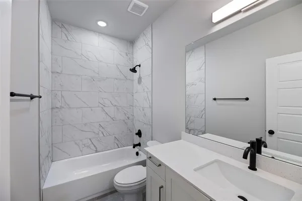 $2,325 | 4264 Clovis Street, Midlothian, TX 76065