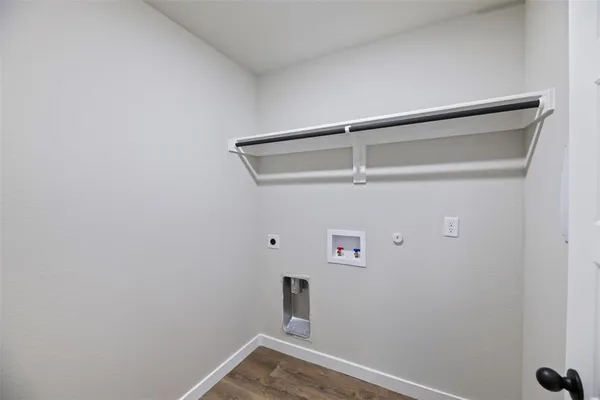 $2,325 | 4264 Clovis Street, Midlothian, TX 76065