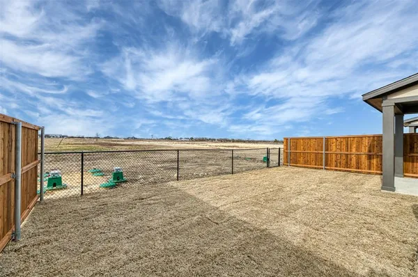 $2,325 | 4264 Clovis Street, Midlothian, TX 76065