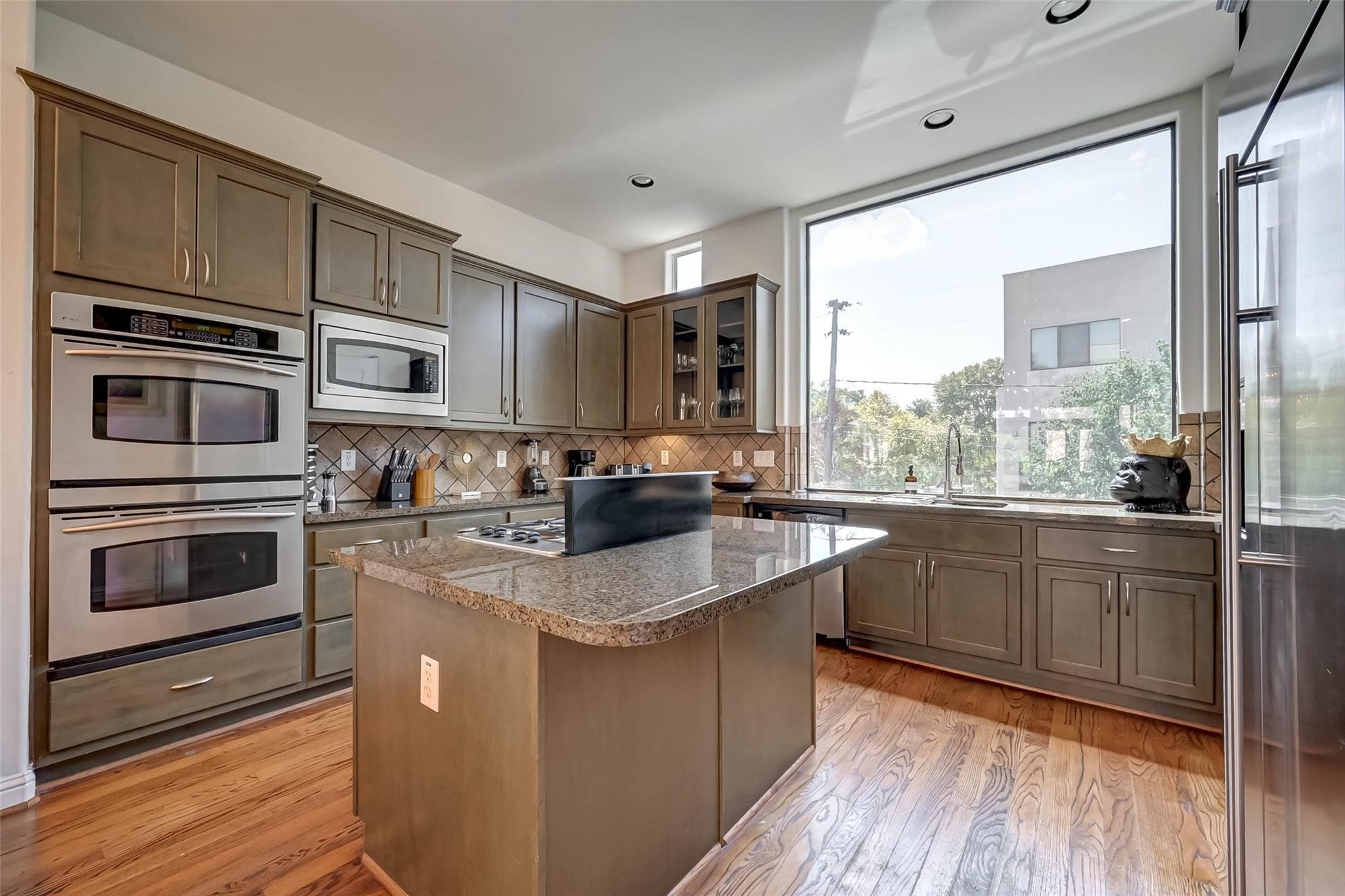 5202 Rose Street, Unit A Houston, TX 77007 - Photo 10 of 43