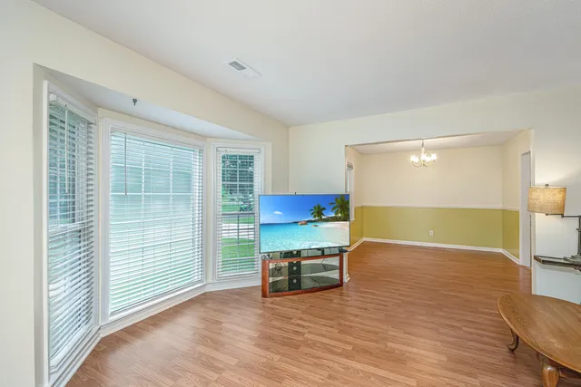 $385,000 | 128 Foxborough Road, Goose Creek, SC 29445