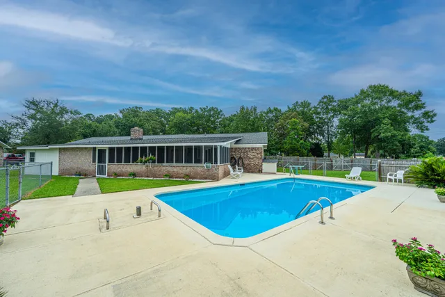 $385,000 | 128 Foxborough Road, Goose Creek, SC 29445