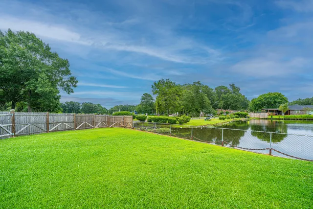 $385,000 | 128 Foxborough Road, Goose Creek, SC 29445