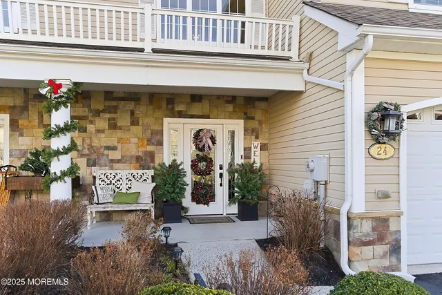 $799,000 | 24 Abbey Road, Tinton Falls, NJ 07753