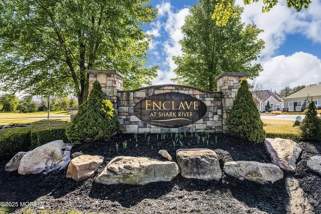 $799,000 | 24 Abbey Road, Tinton Falls, NJ 07753