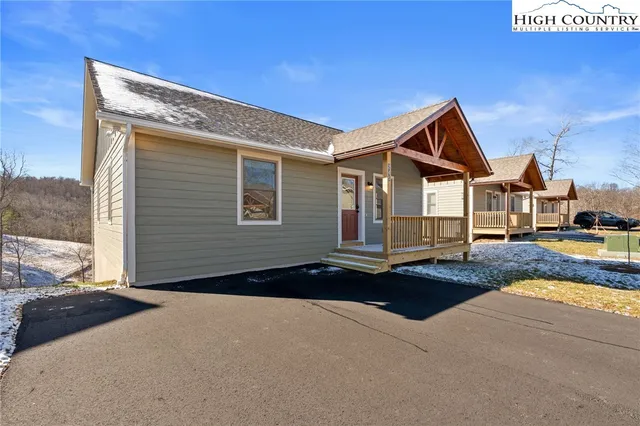 $390,000 | 233 Ava Way, Unit 109, Boone, NC 28607