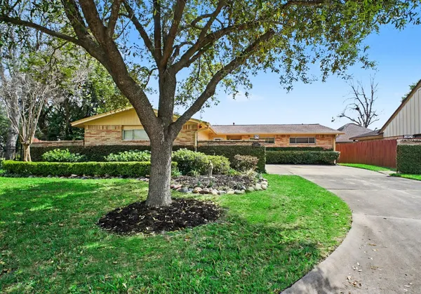 $315,000 | 2803 Rockarbor Drive, Houston, TX 77063