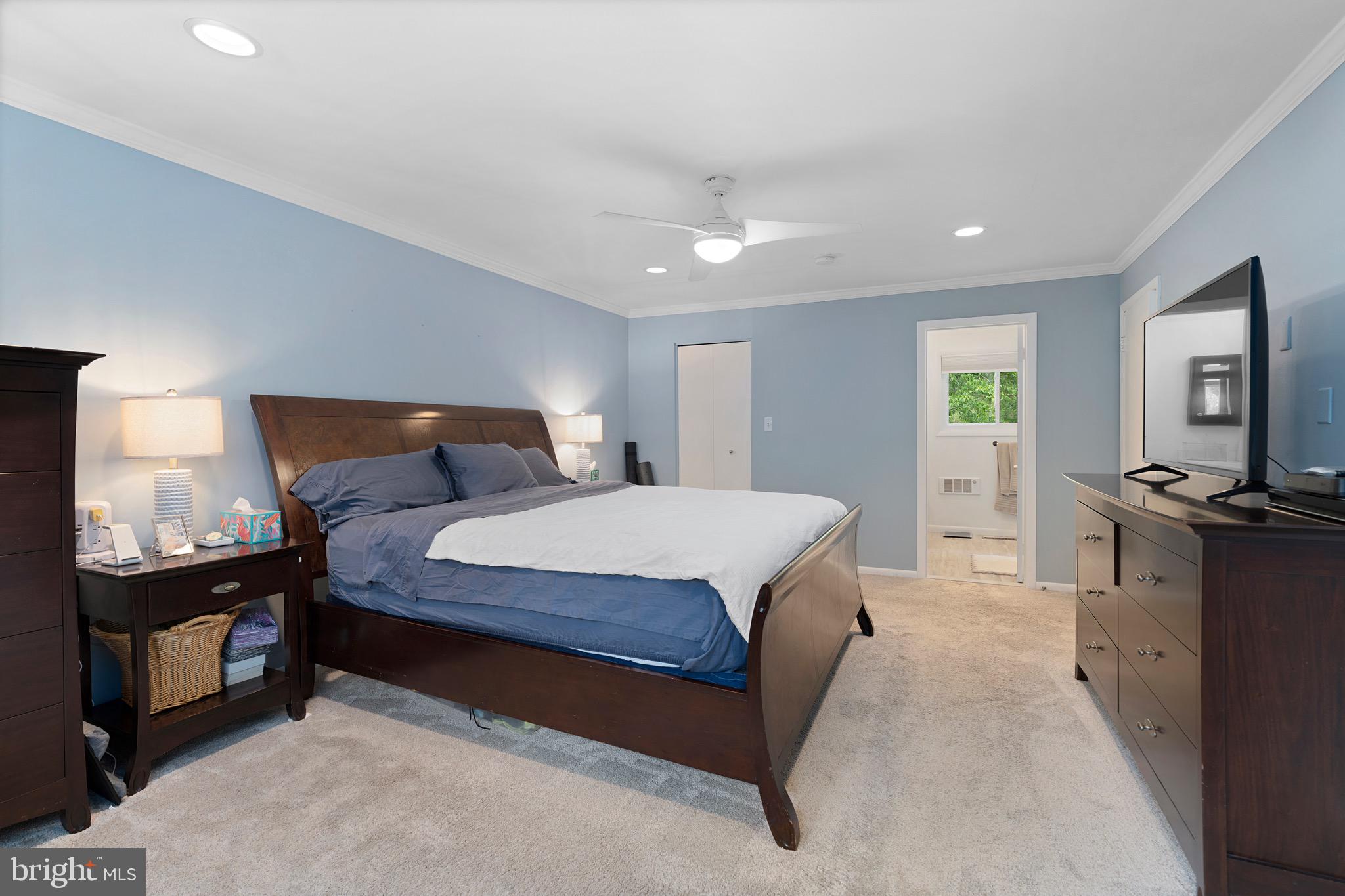 7214 Verbena Road Baltimore, MD 21209 - Photo 22 of 50 Primary bedroom