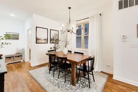 $750,000 | 2851 North Damen Avenue, Unit 1, Chicago, IL 60618