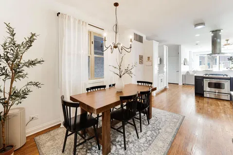 $750,000 | 2851 North Damen Avenue, Unit 1, Chicago, IL 60618