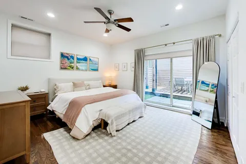 $750,000 | 2851 North Damen Avenue, Unit 1, Chicago, IL 60618