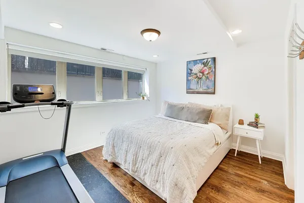 $750,000 | 2851 North Damen Avenue, Unit 1, Chicago, IL 60618