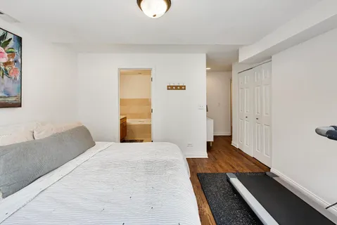 $750,000 | 2851 North Damen Avenue, Unit 1, Chicago, IL 60618