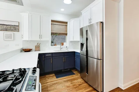 $750,000 | 2851 North Damen Avenue, Unit 1, Chicago, IL 60618