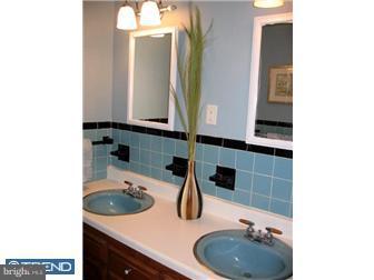 123 Dey Road Cranbury, NJ 08512 - Photo 8 of 12 Bathroom