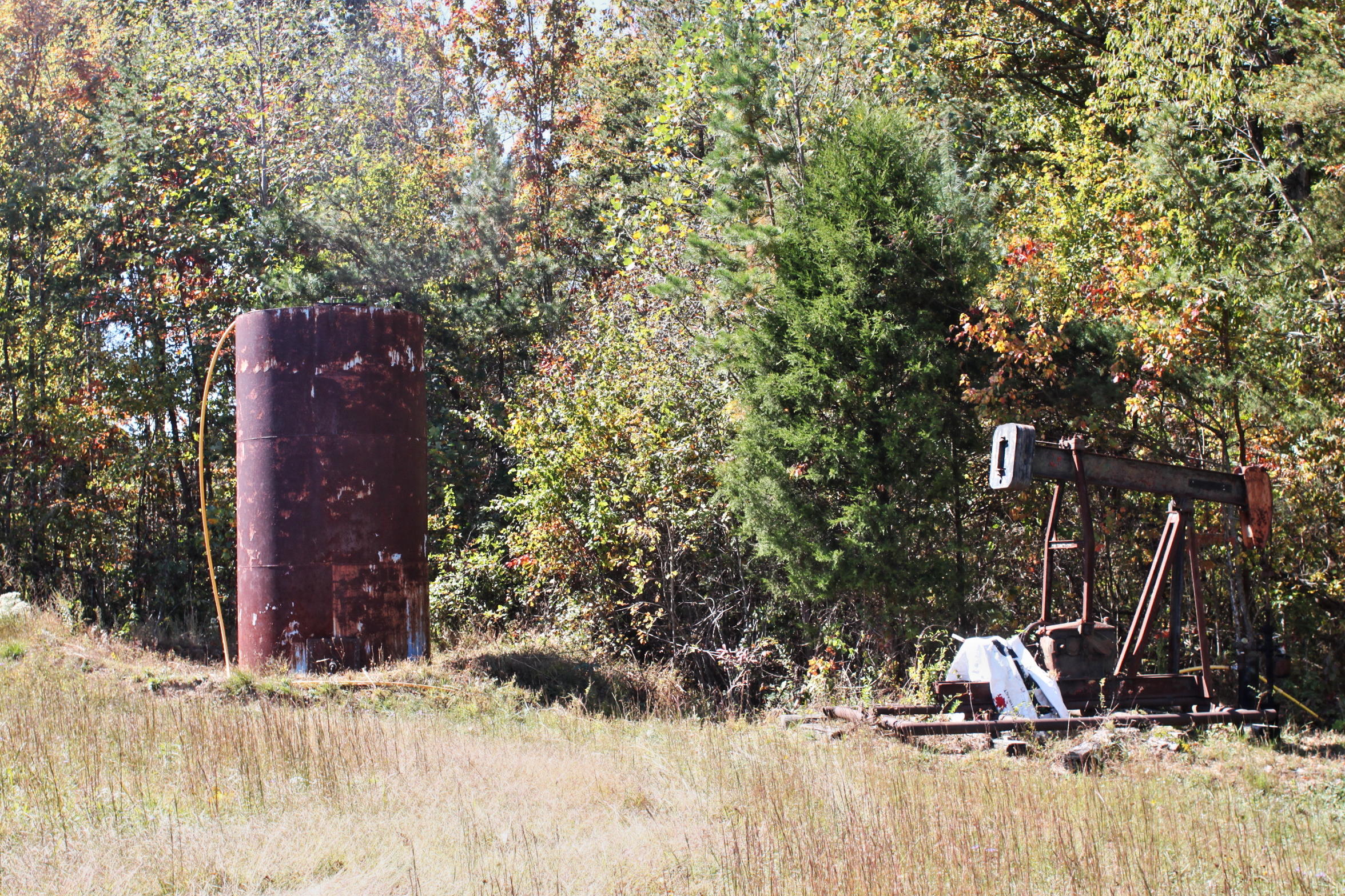 3176 Baseline Road Jamestown, TN 38556 - Photo 22 of 40 Operable Gas Well