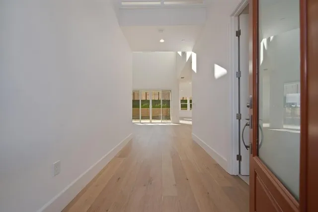 a view of livingroom with hardwood